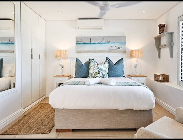 2 BEDROOM APARTMENT FOR SALE IN SHEFFIELD BEACH